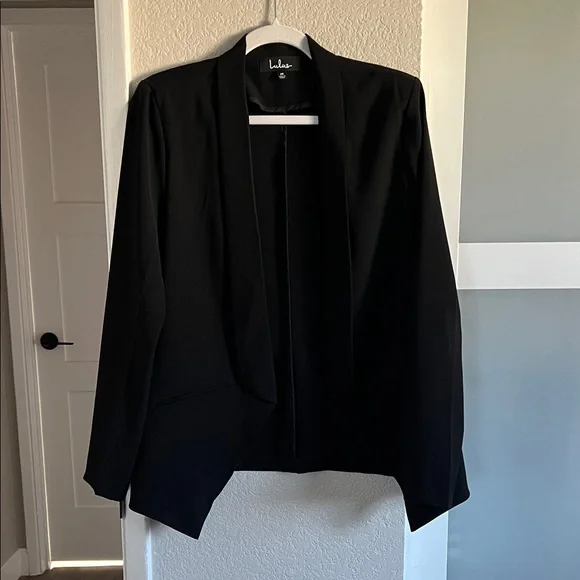 Lulu's Miss Punctuality Black Lightweight Blazer - Picture 1 of 5